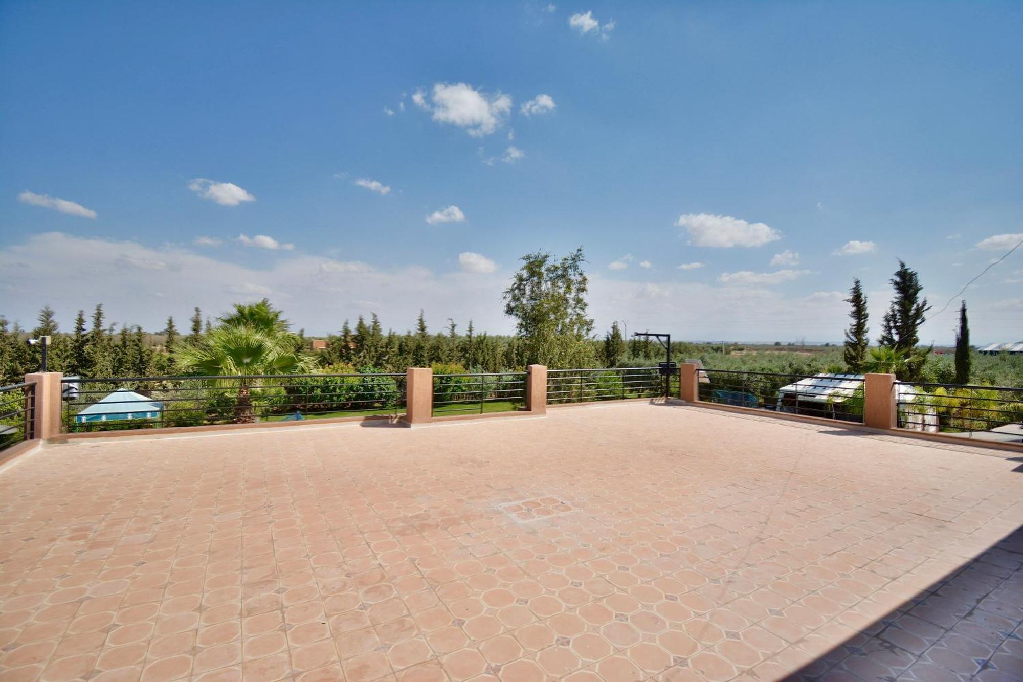 Ferme De Vacances Avec Une Grande Villa A Marrakech Marrakesh Exterior foto